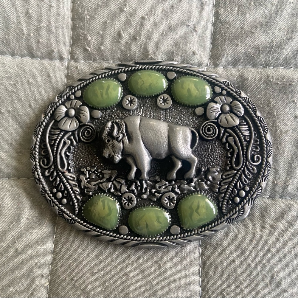 Bison belt buckle